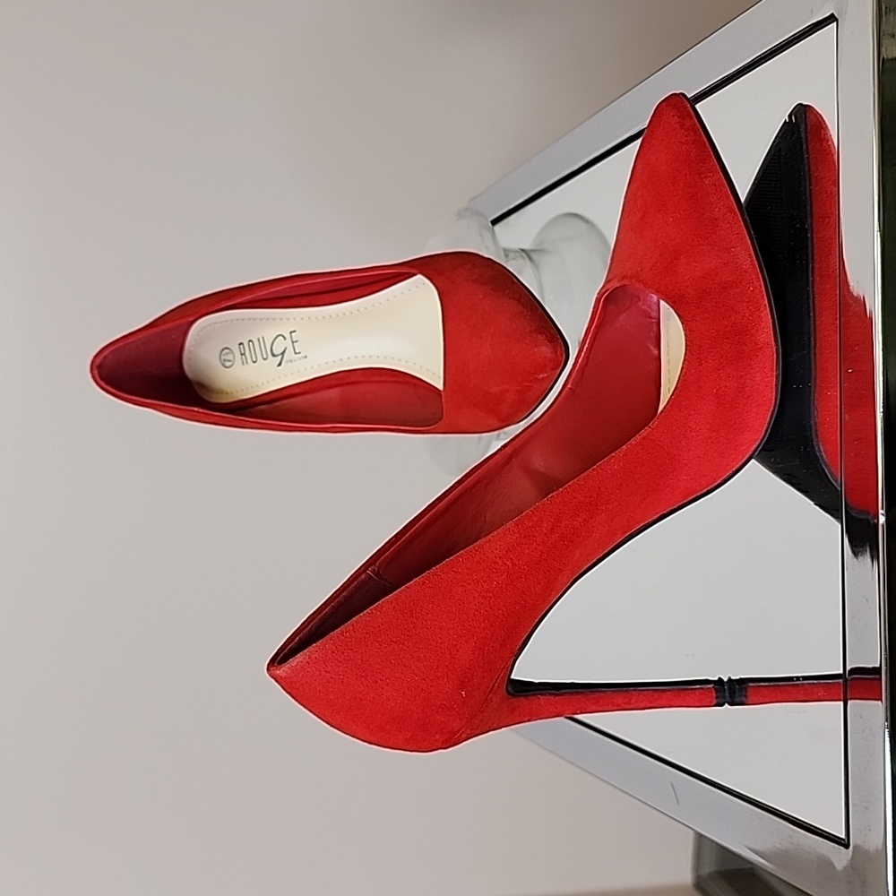 Basic Pumps - Red - image 1